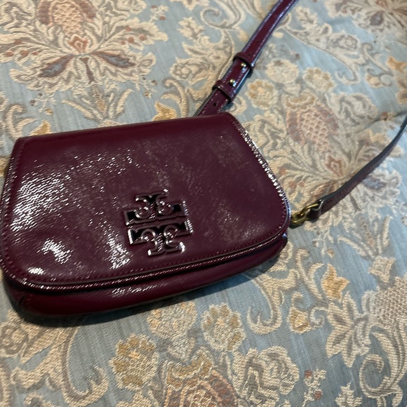 Tory Burch Landon Purse with Magnetic Closure - Picture 3 of 7
